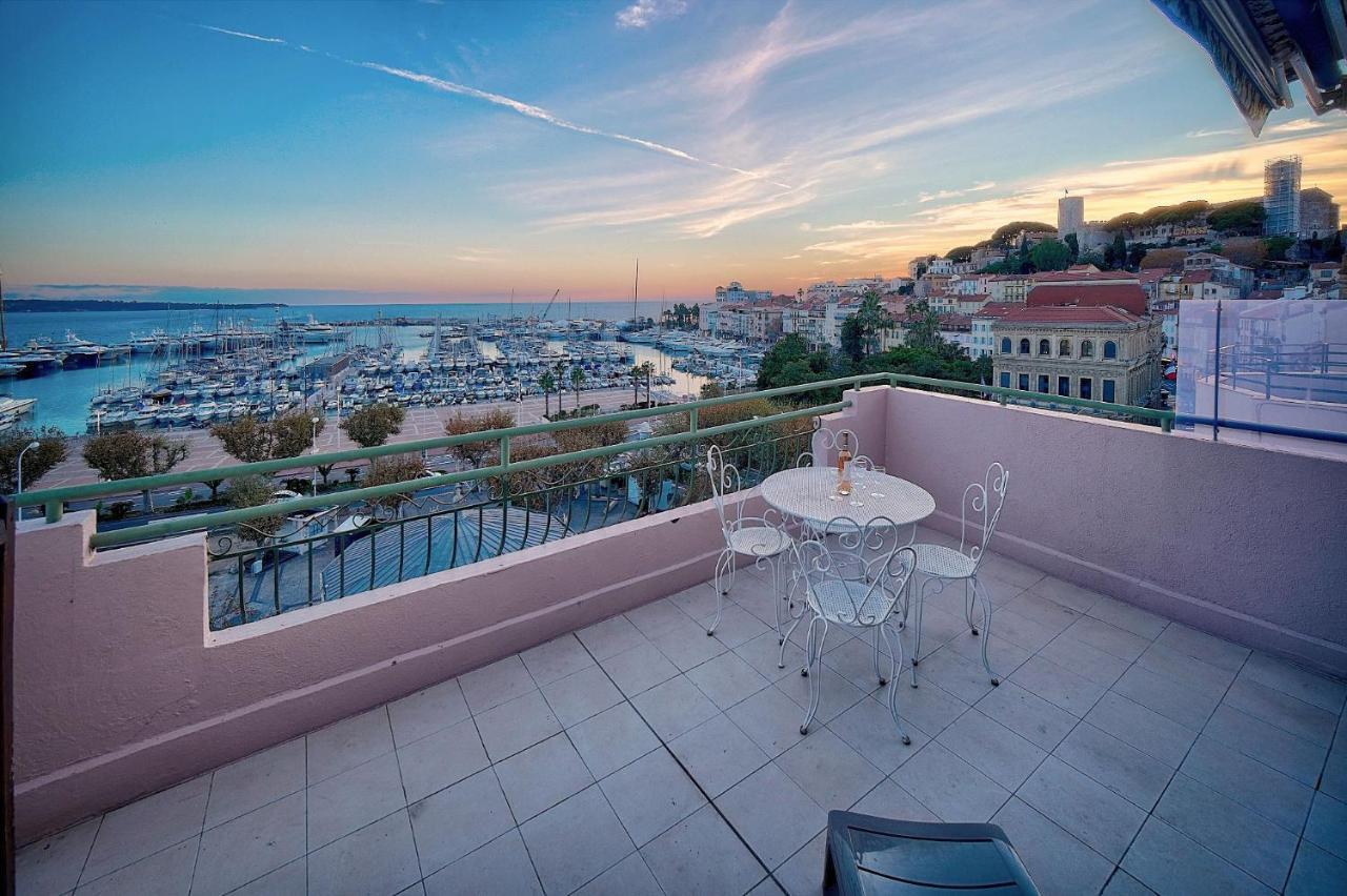 Superbe Duplex Idealement Situe Proche Plages Avec Grande Terrasse Vue Port !L A1B59 カンヌ エクステリア 写真
