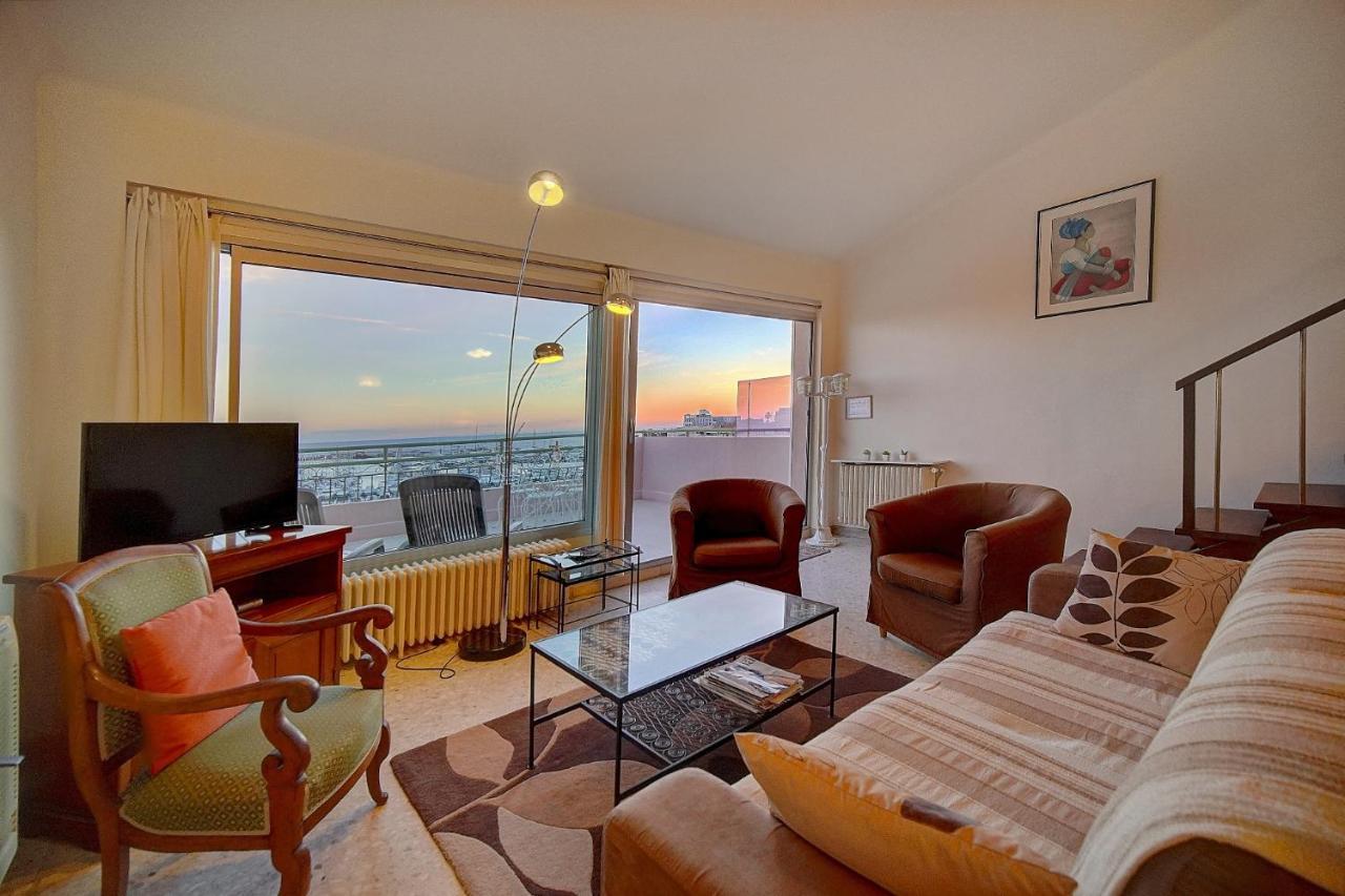 Superbe Duplex Idealement Situe Proche Plages Avec Grande Terrasse Vue Port !L A1B59 カンヌ エクステリア 写真