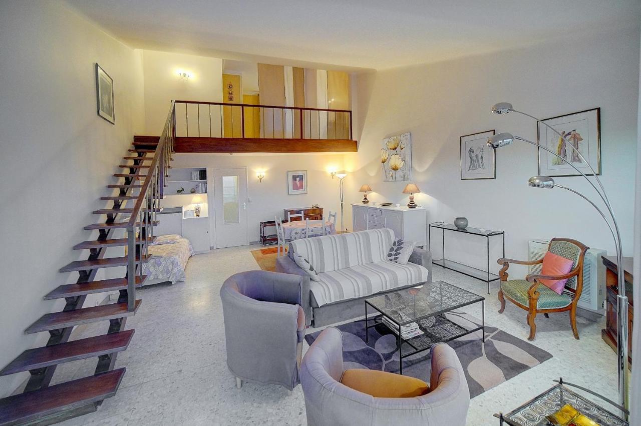 Superbe Duplex Idealement Situe Proche Plages Avec Grande Terrasse Vue Port !L A1B59 カンヌ エクステリア 写真